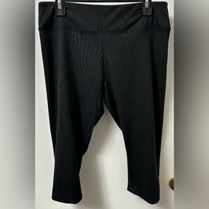 Balance Collection Midnight Black Cropped Leggings